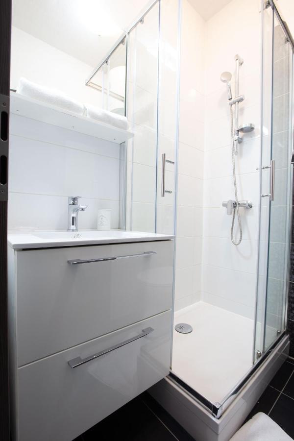 Lilly Studio Apartments Zara Esterno foto