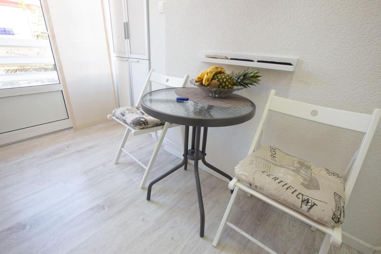 Lilly Studio Apartments Zara Esterno foto